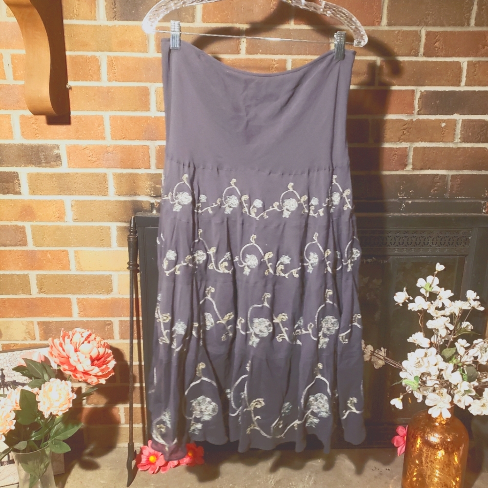Jones New York silk skirt